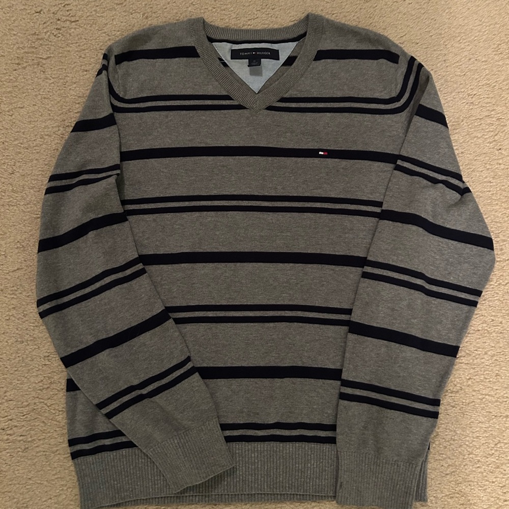 Tommy Hilfiger sweater